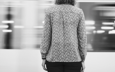 É difícil seguir em frente se só olhar pra trás